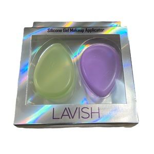 Lavish silicone gel makeup applicator